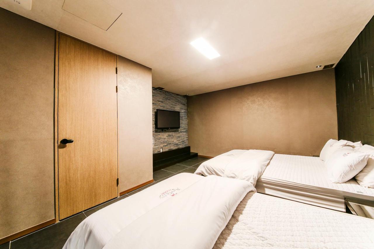 Gyeongju Arrietty Motel Εξωτερικό φωτογραφία