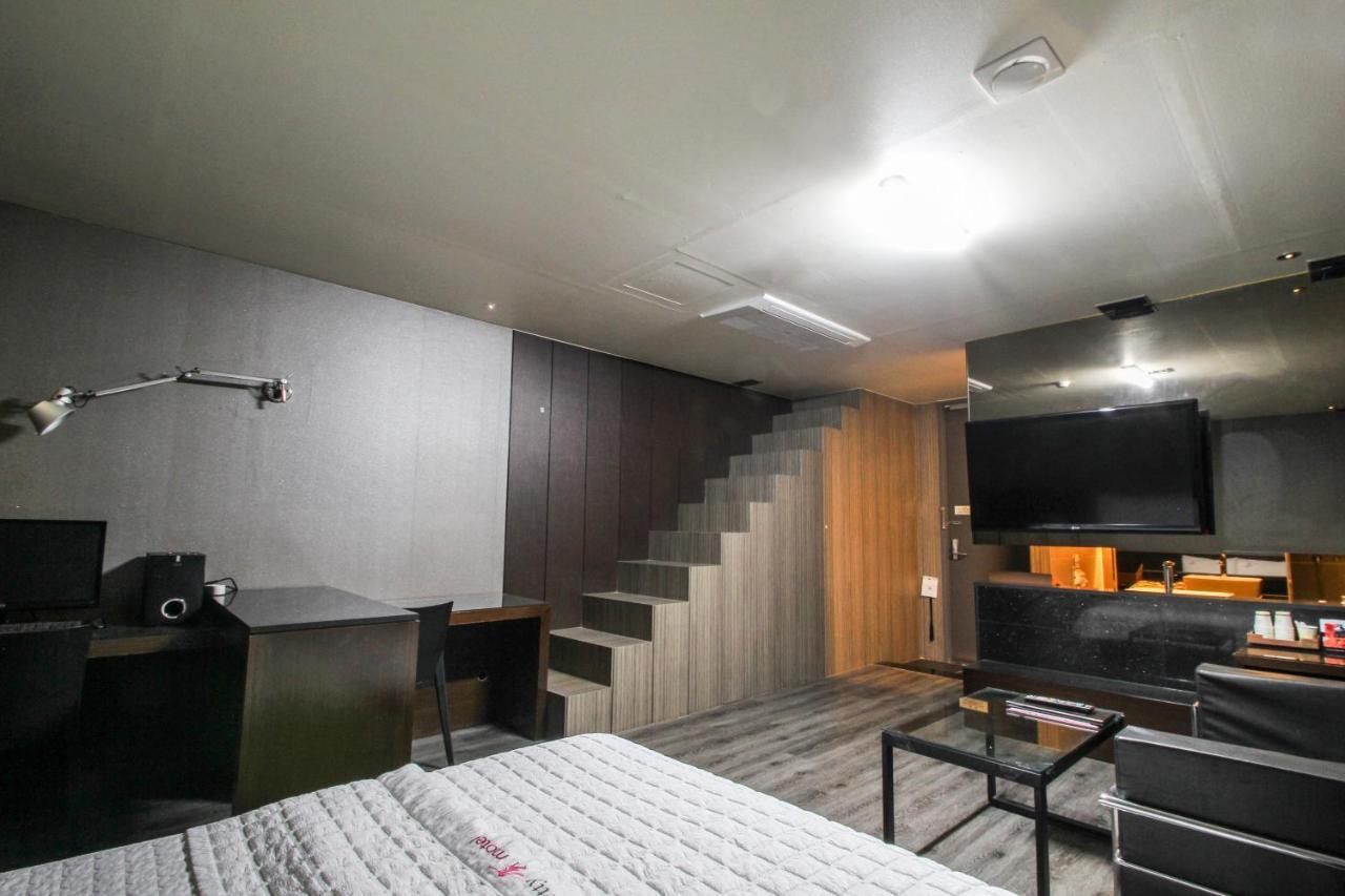 Gyeongju Arrietty Motel Εξωτερικό φωτογραφία