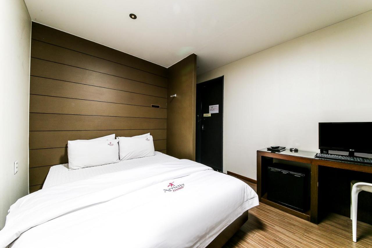 Gyeongju Arrietty Motel Εξωτερικό φωτογραφία