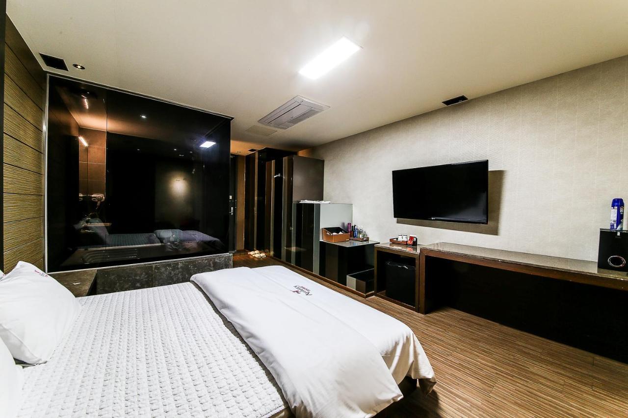 Gyeongju Arrietty Motel Εξωτερικό φωτογραφία