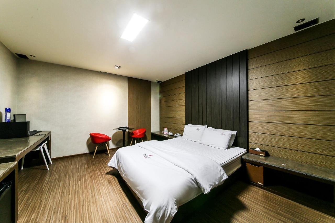 Gyeongju Arrietty Motel Εξωτερικό φωτογραφία