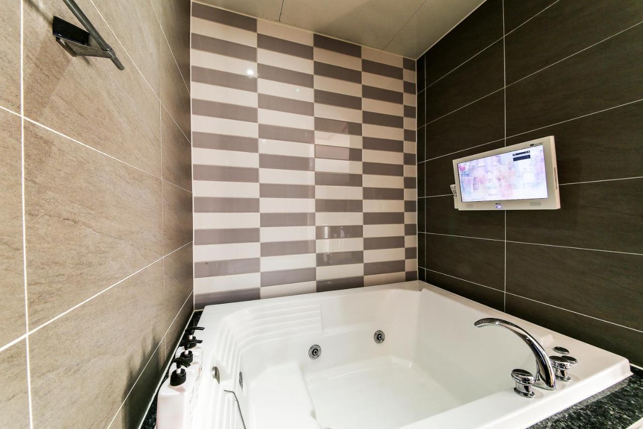 Gyeongju Arrietty Motel Εξωτερικό φωτογραφία