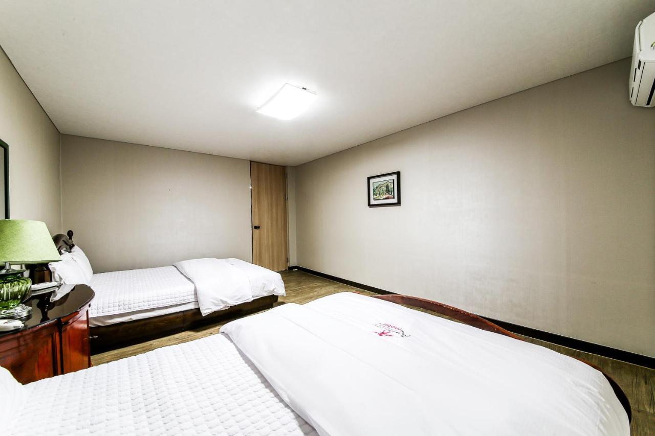 Gyeongju Arrietty Motel Εξωτερικό φωτογραφία