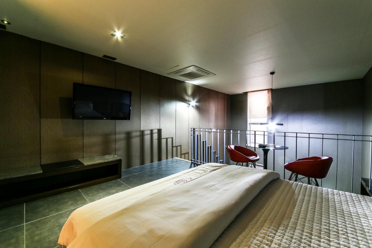 Gyeongju Arrietty Motel Εξωτερικό φωτογραφία