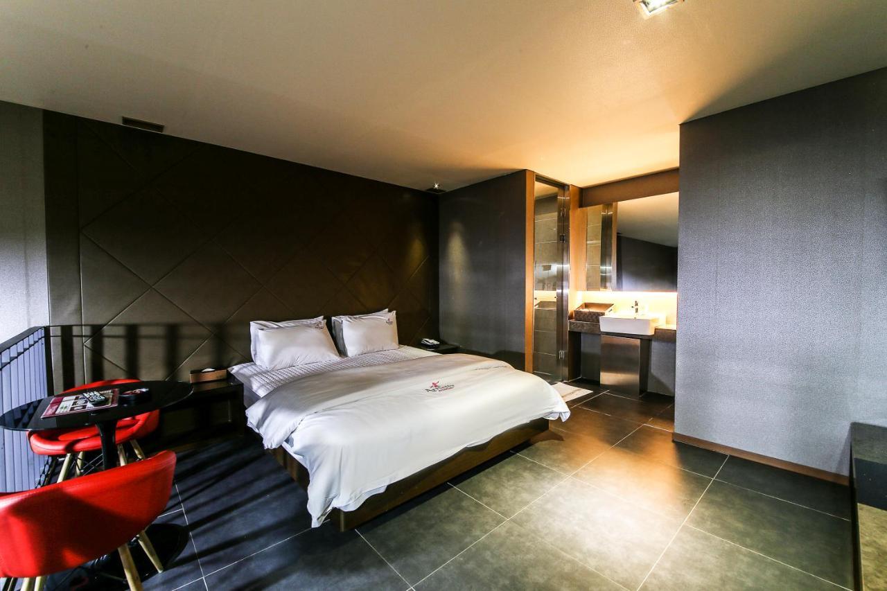 Gyeongju Arrietty Motel Εξωτερικό φωτογραφία