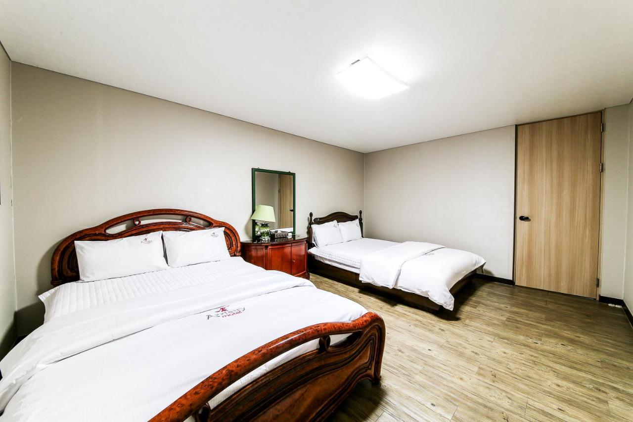 Gyeongju Arrietty Motel Εξωτερικό φωτογραφία