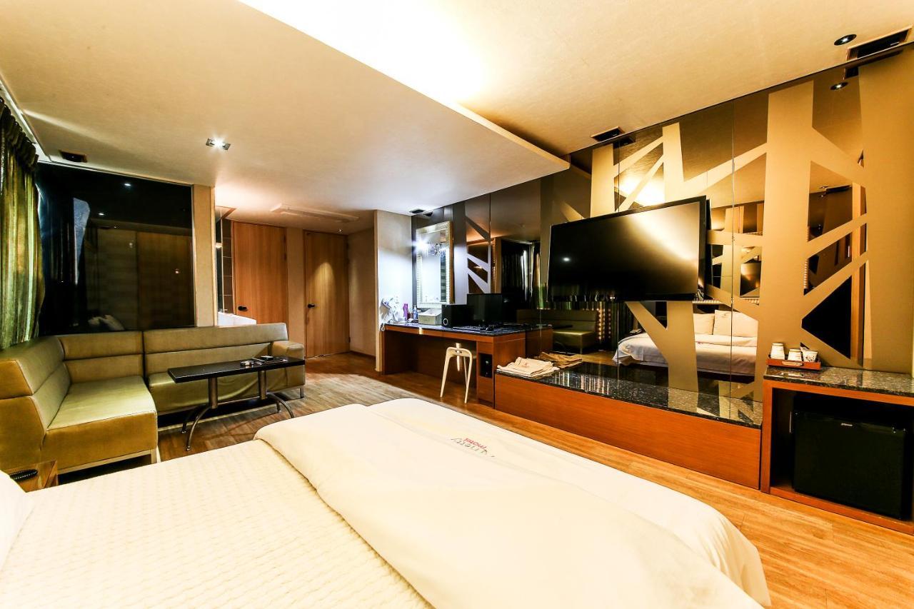 Gyeongju Arrietty Motel Εξωτερικό φωτογραφία
