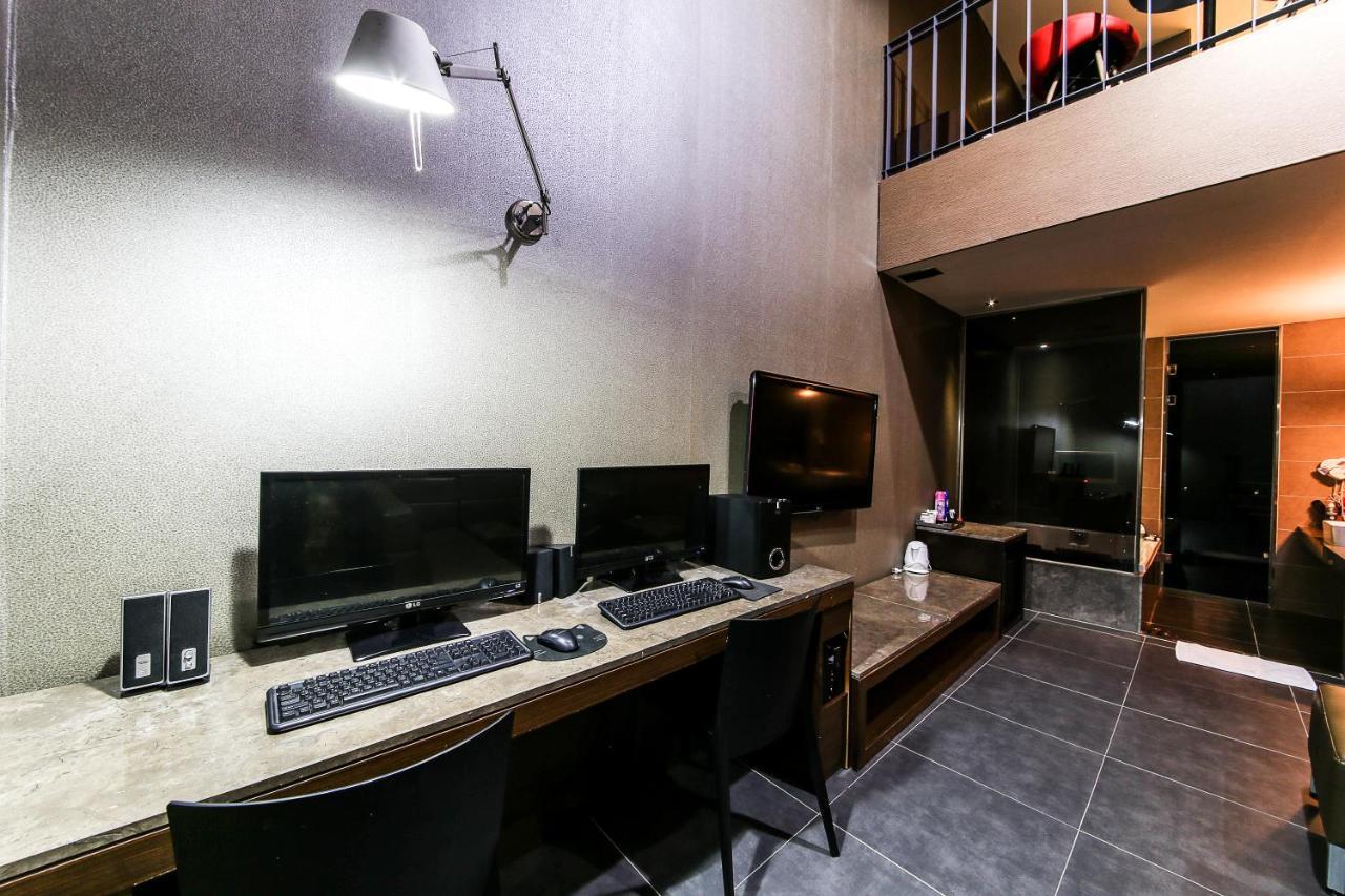 Gyeongju Arrietty Motel Εξωτερικό φωτογραφία