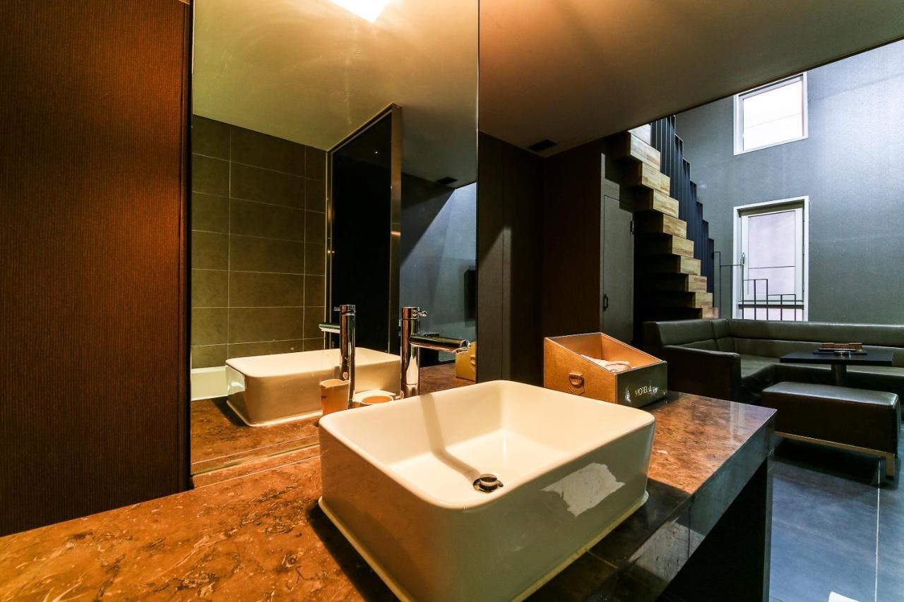Gyeongju Arrietty Motel Εξωτερικό φωτογραφία
