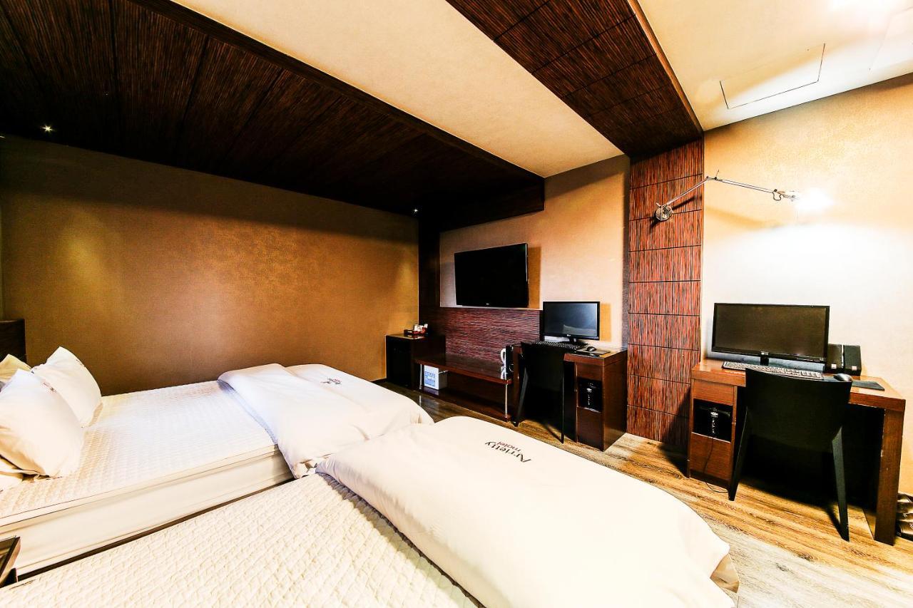Gyeongju Arrietty Motel Εξωτερικό φωτογραφία
